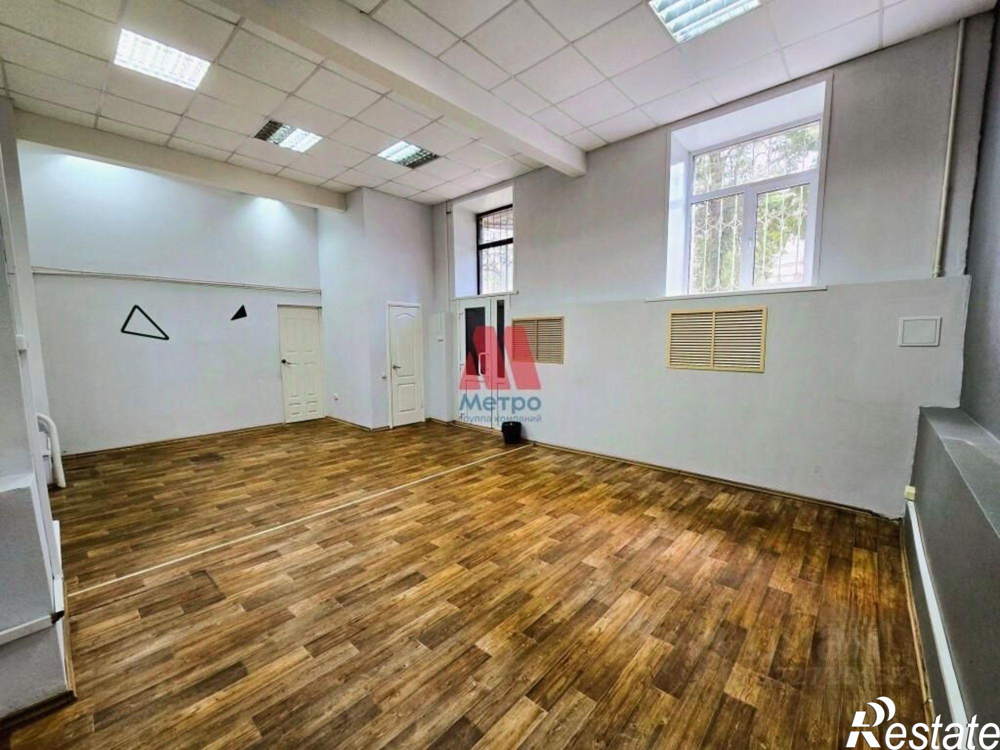 Купить офис, помещение под офис за 8 000 040 рублей на Советская улица, 75