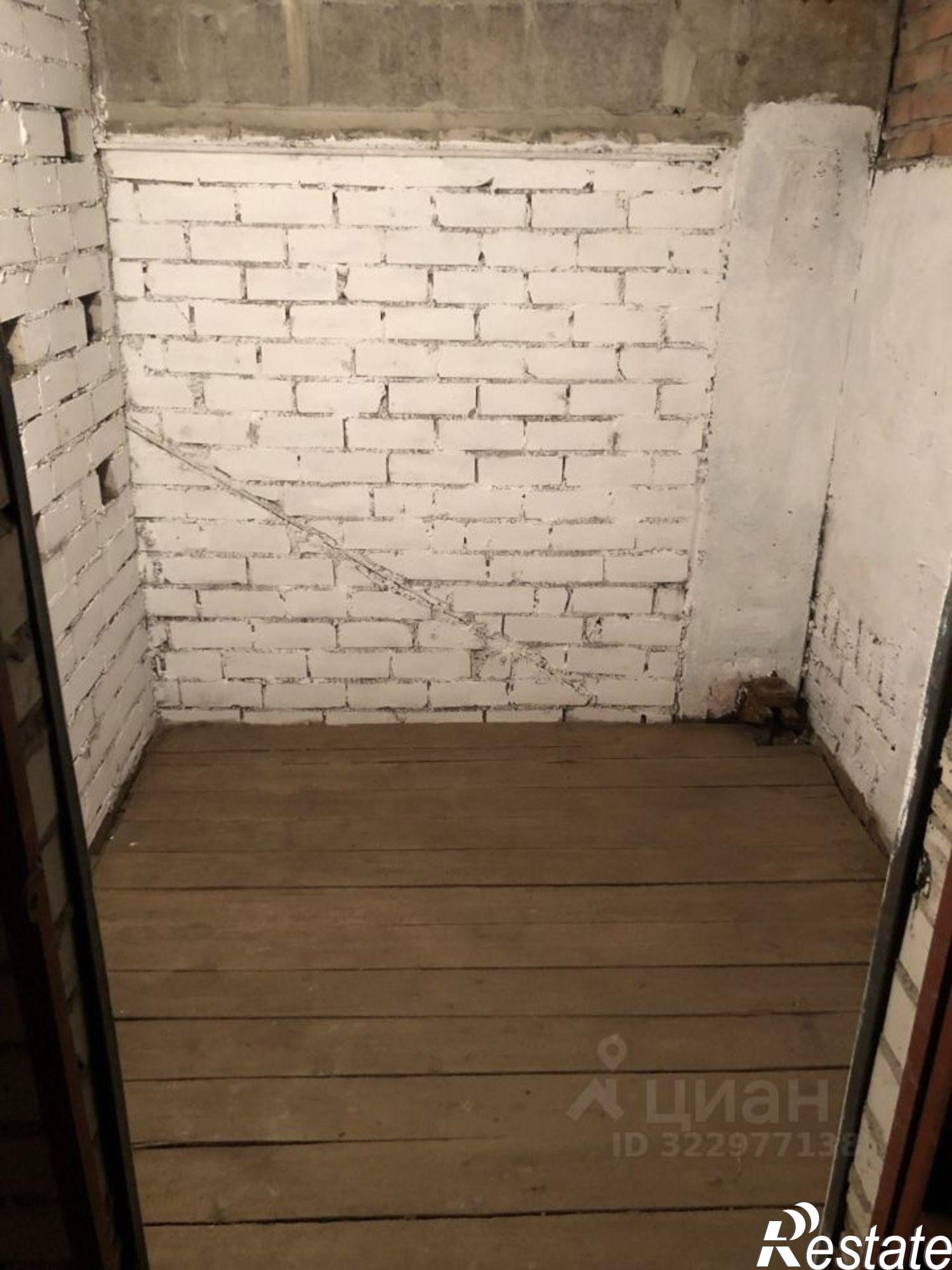 Купить гараж, место в паркинге за 1 400 000 рублей на проспект Октября, 73