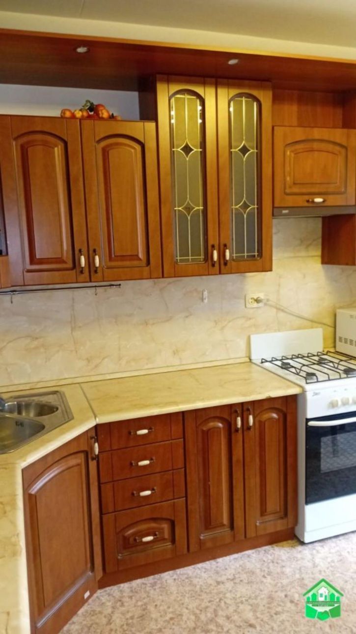 2-комн квартира Звездная ул, 5