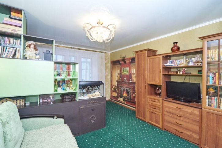 2-комн квартира Батова ул, 5