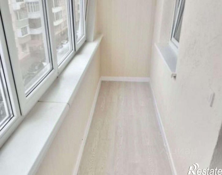 4-комн квартира улица Суркова, 6,  д. 6