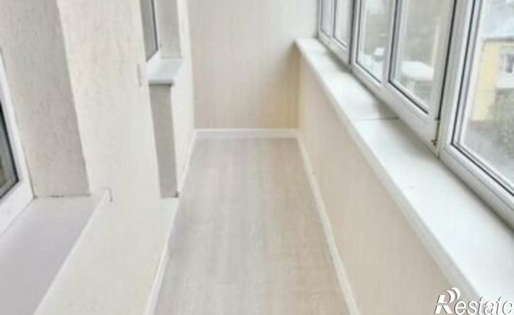 4-комн квартира улица Суркова, 6,  д. 6