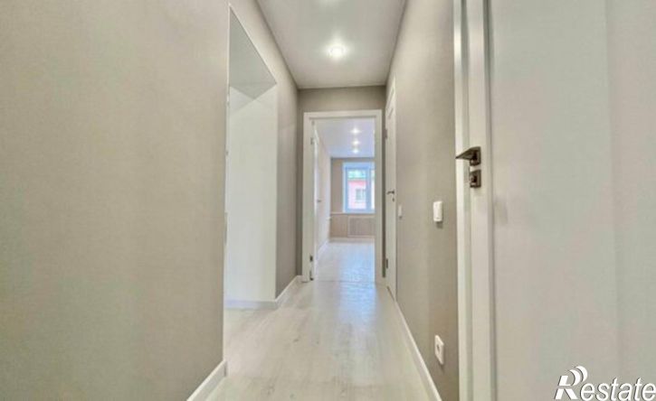 4-комн квартира улица Суркова, 6,  д. 6