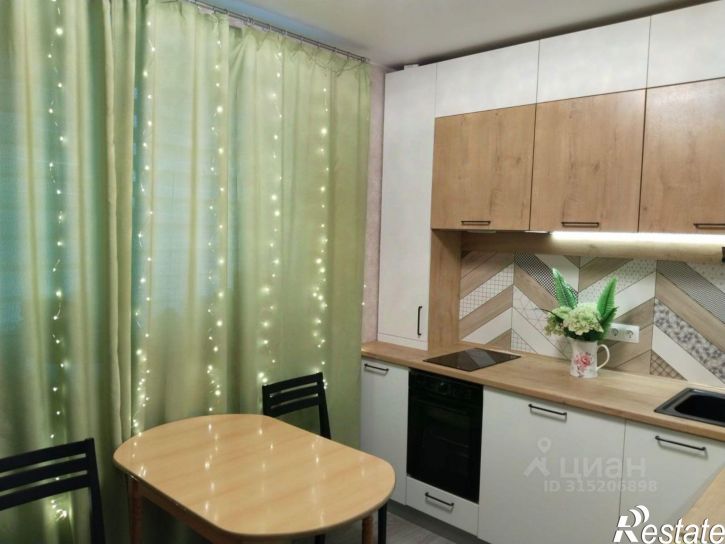 2-комн квартира улица Жукова, 17Б,  д. 17Б