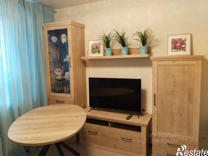 2-комн квартира улица Жукова, 17Б,  д. 17Б