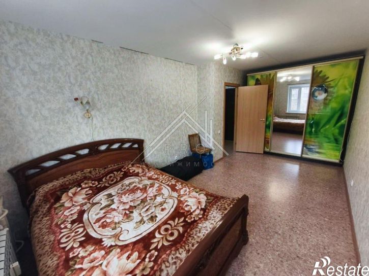 4-комн квартира улица Гончарова, 32,  д. 32