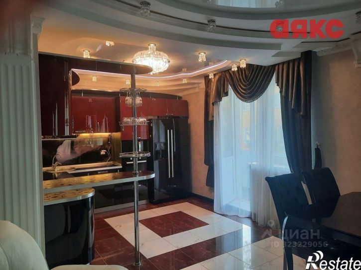 3-комн квартира ул Свердлова, 102 2,  д. 102 2,  к. 2