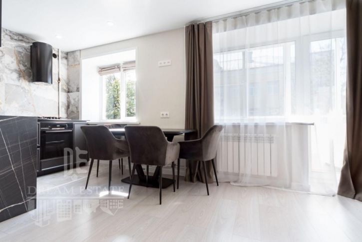 2-комн квартира Чайковского ул, 78/19