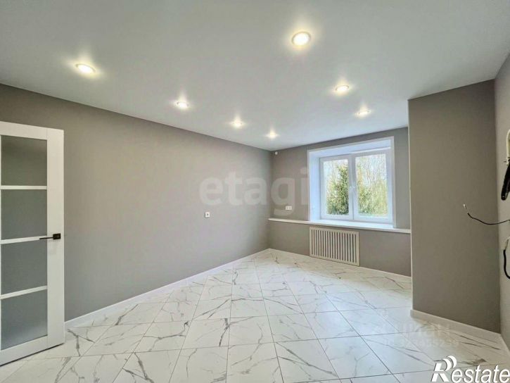 4-комн квартира улица Суркова, 6,  д. 6