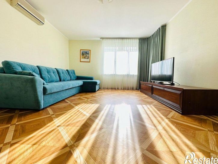 3-комн квартира улица Собинова, 48 к2,  д. 48 к2