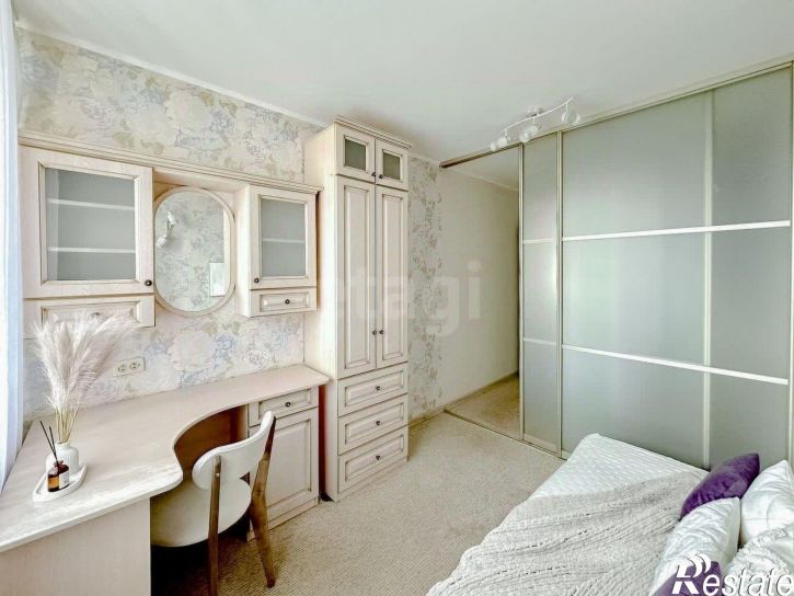 4-комн квартира ул Бабича, 17,  д. 17