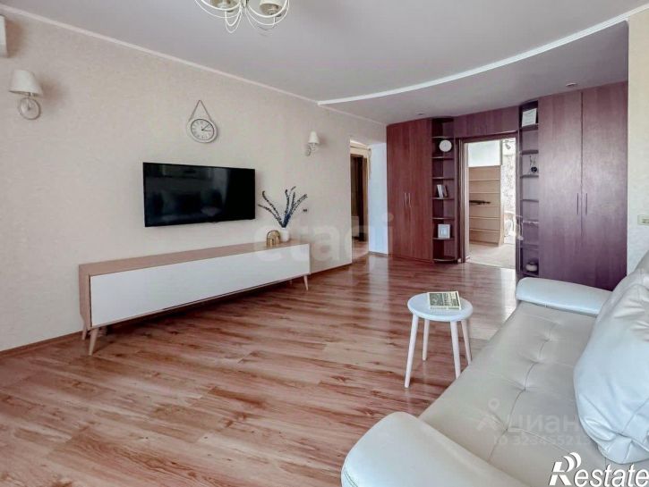 4-комн квартира ул Бабича, 17,  д. 17