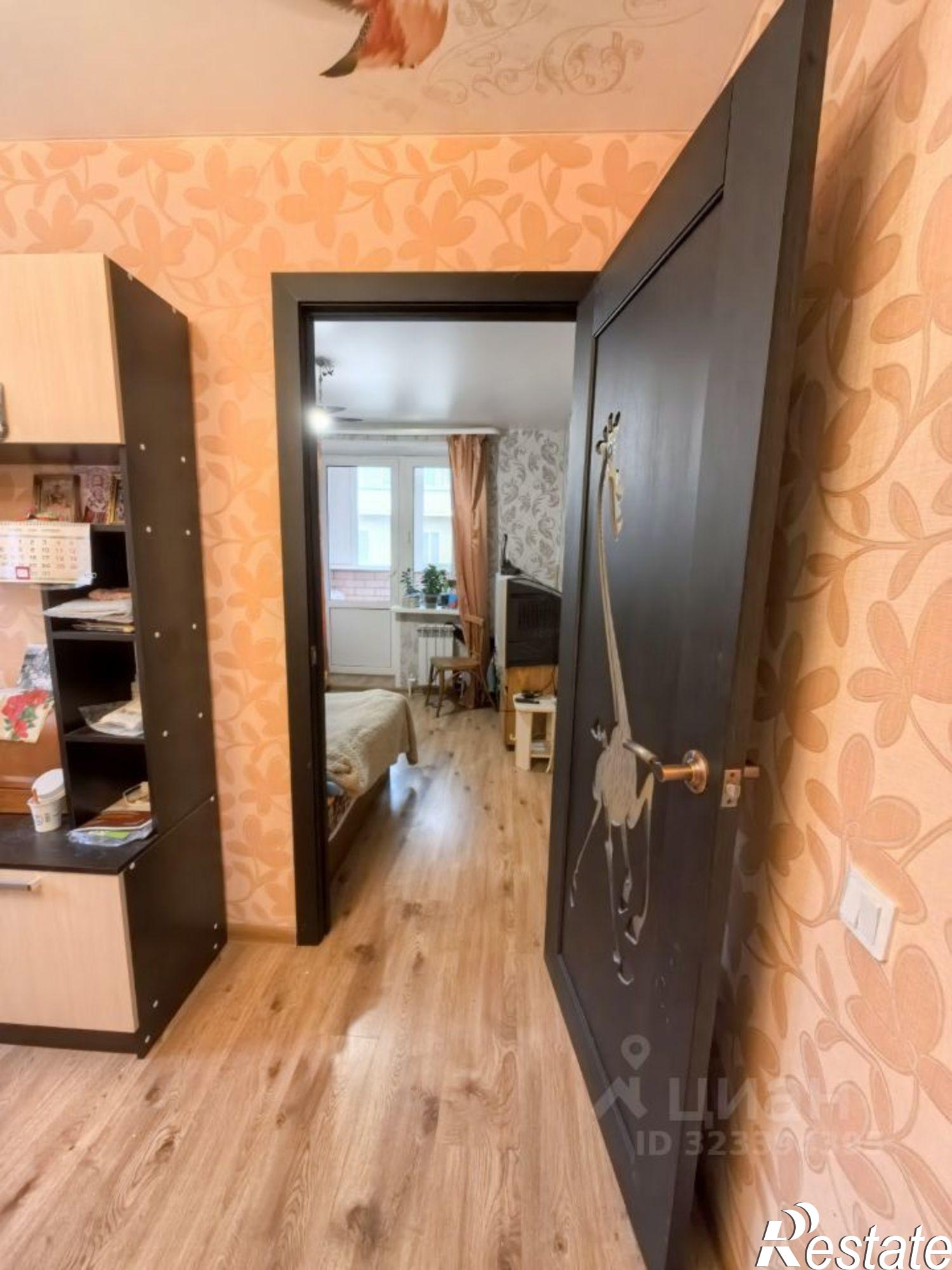 Сдать квартиру за 15 000 рублей на Залесская улица, 8 к3