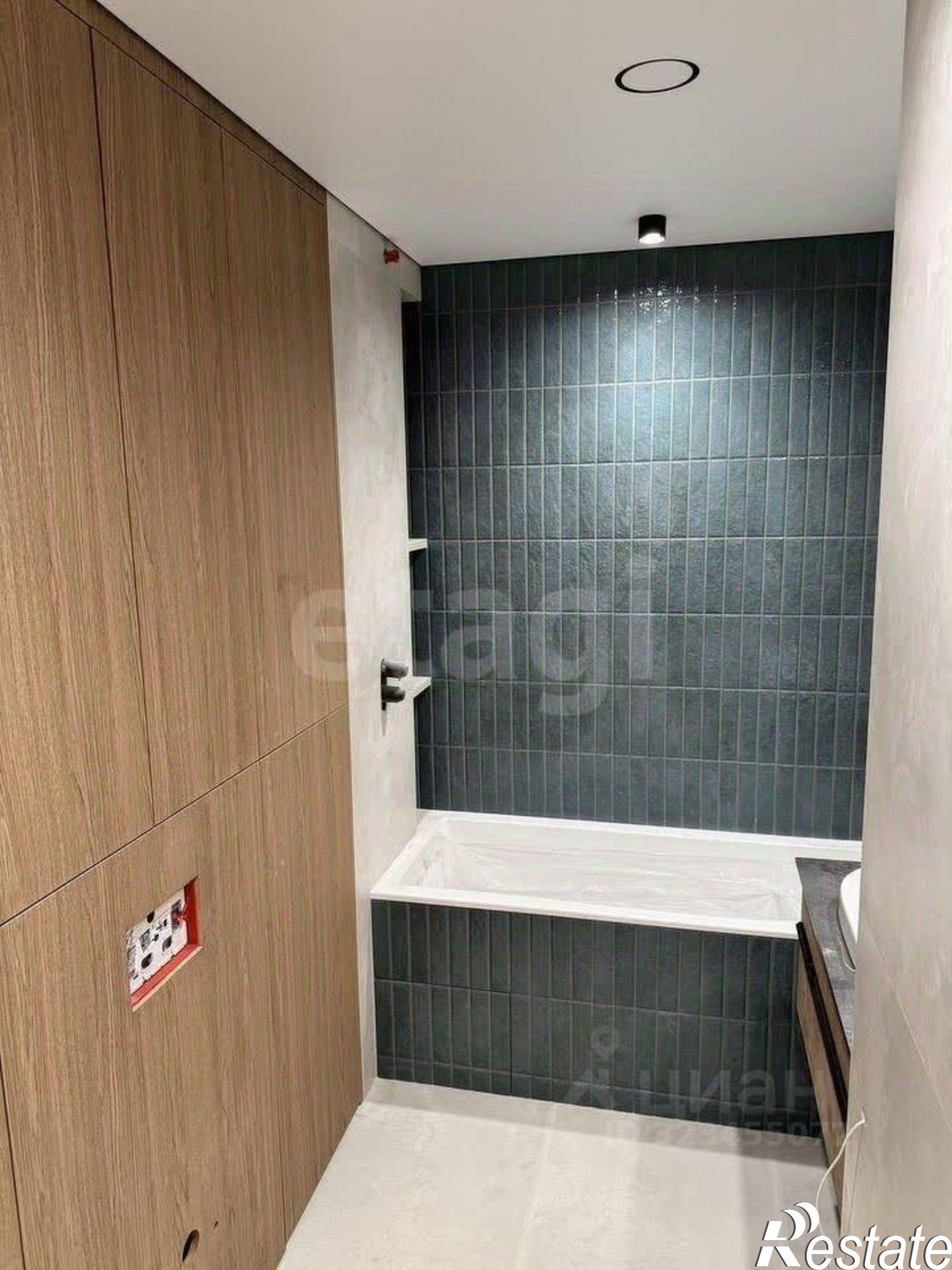 Купить квартиру за 26 760 000 рублей на Которосльная набережная, 57