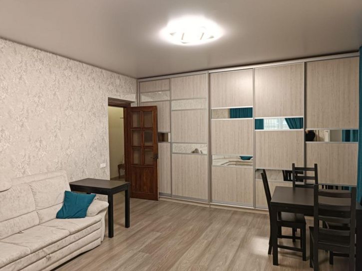 3-комн квартира Красноперекопская ул, 3