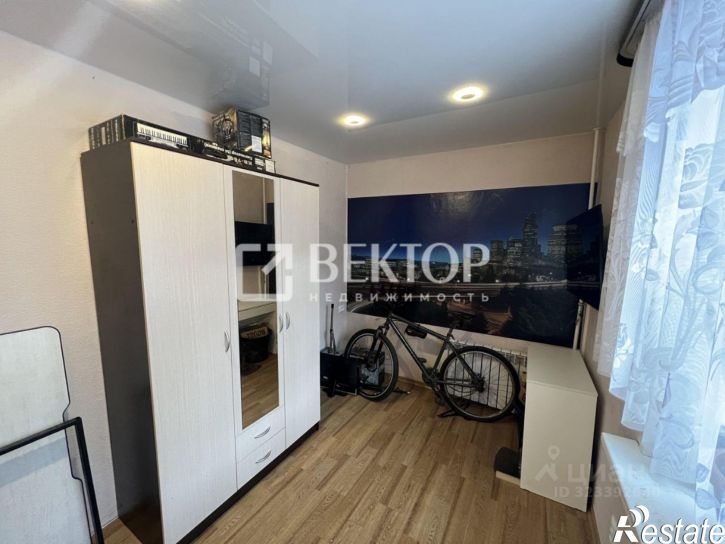 4-комн квартира улица Калинина, 7,  д. 7