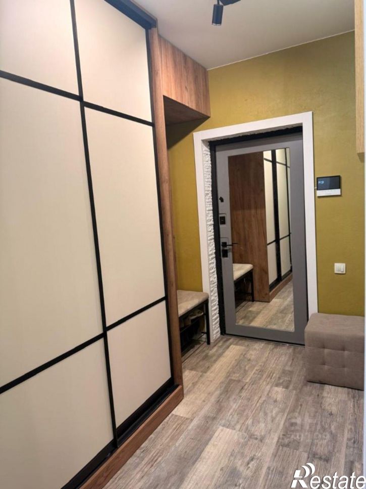 2-комн квартира пр-кт Авиаторов, 11,  д. 11