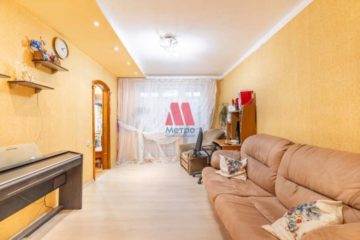 3-комн квартира Большая Октябрьская улица, д.126б