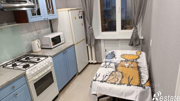 3-комн квартира улица Строителей, 3,  д. 3