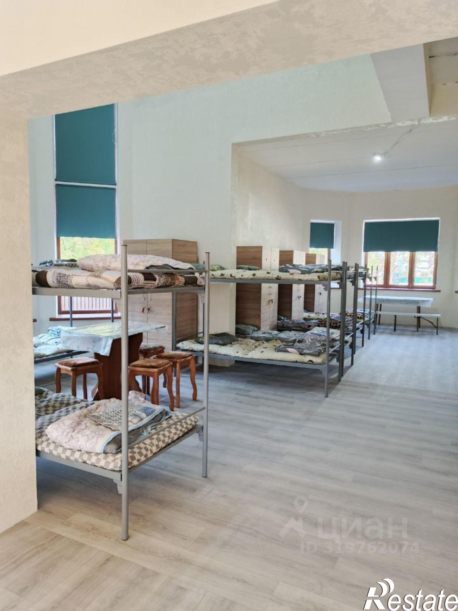 Сдать дачу, дом, коттедж за 11 000 рублей на улица Парижская Коммуна, 5