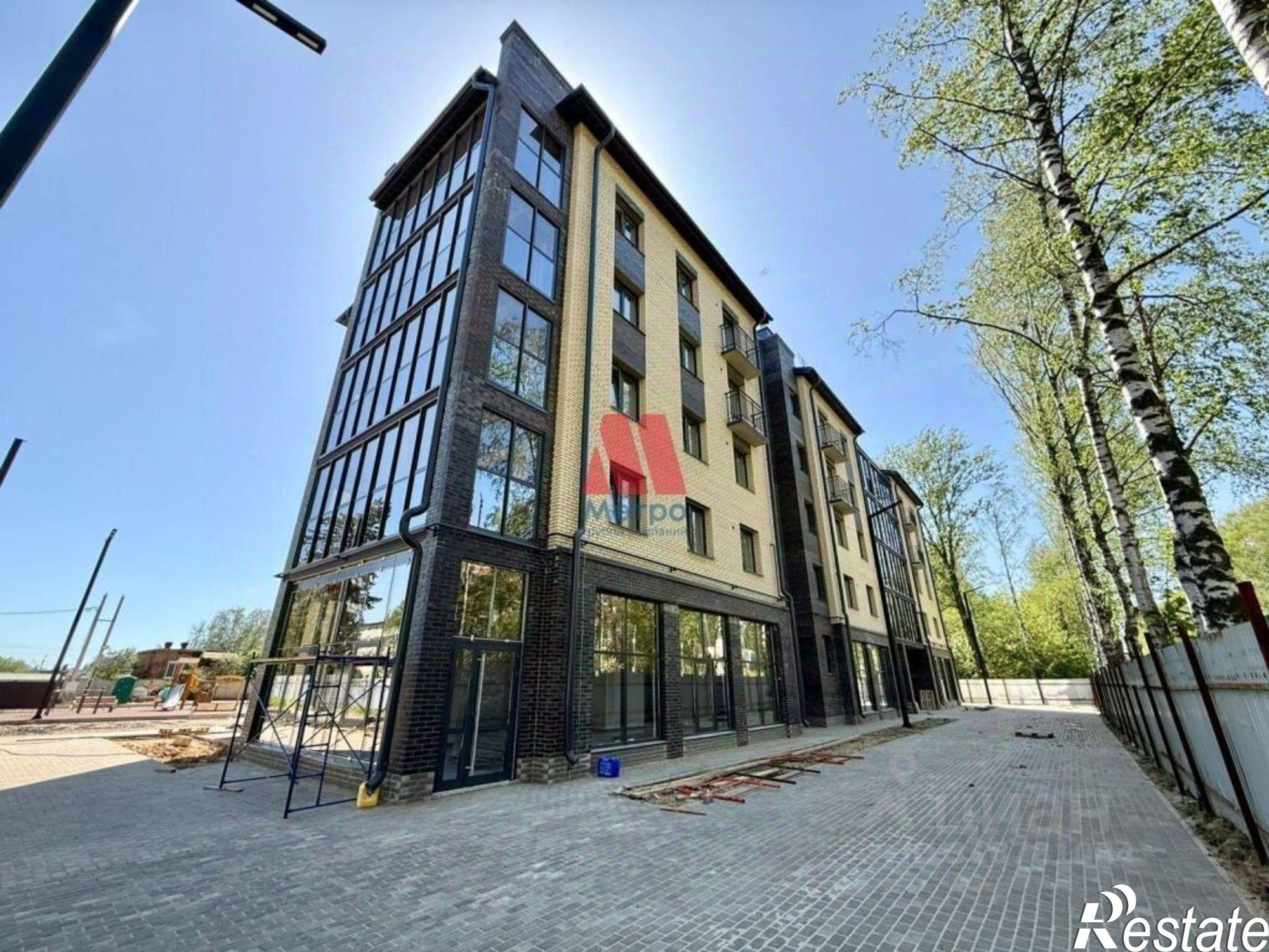 Сдать торговое помещение за 105 000 рублей на Клубная улица, 33