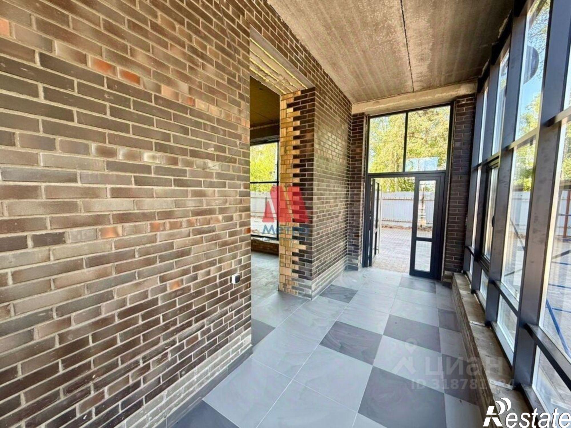 Сдать торговое помещение за 105 000 рублей на Клубная улица, 33