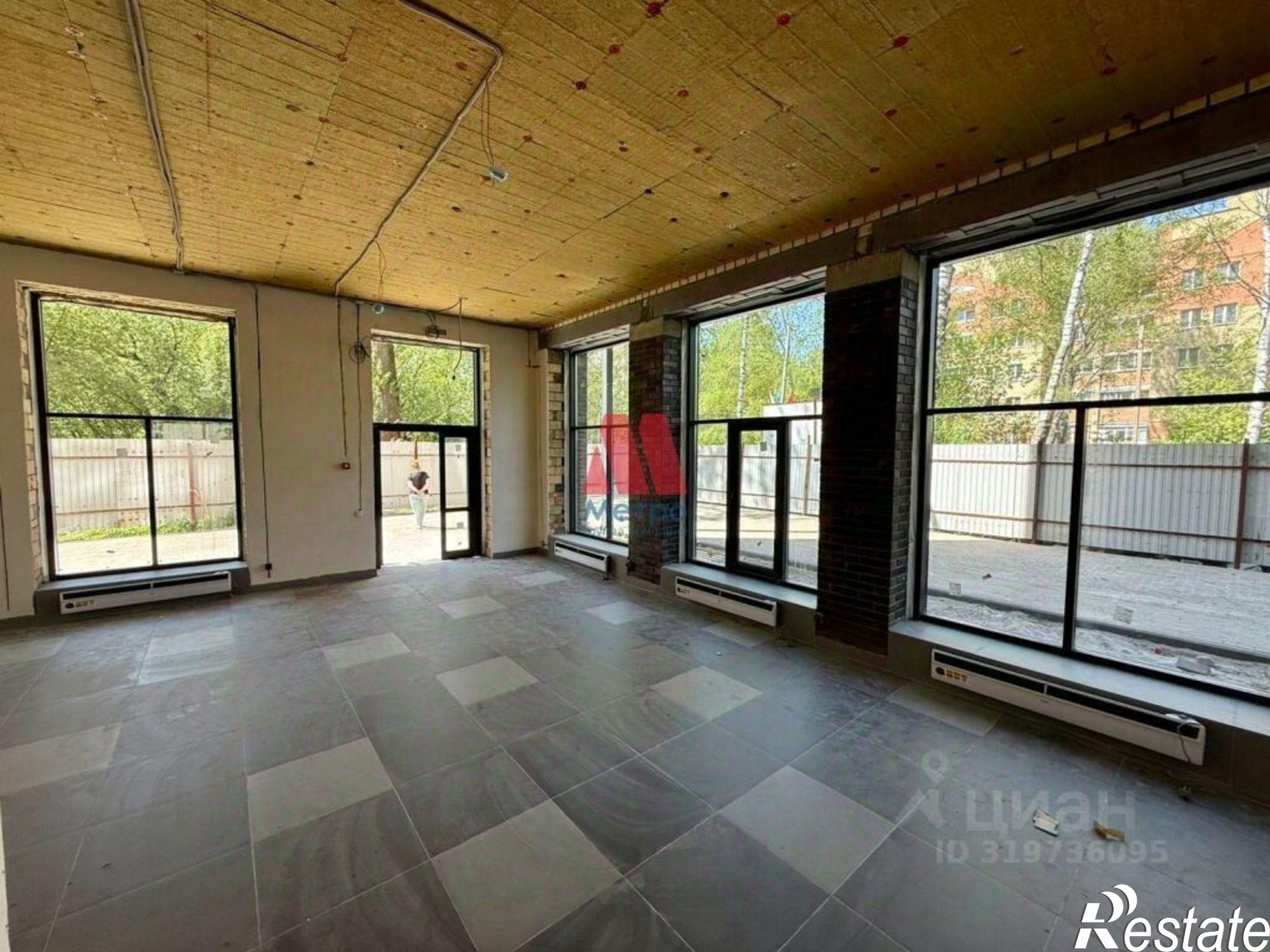 Сдать торговое помещение за 95 000 рублей на Клубная улица, 33