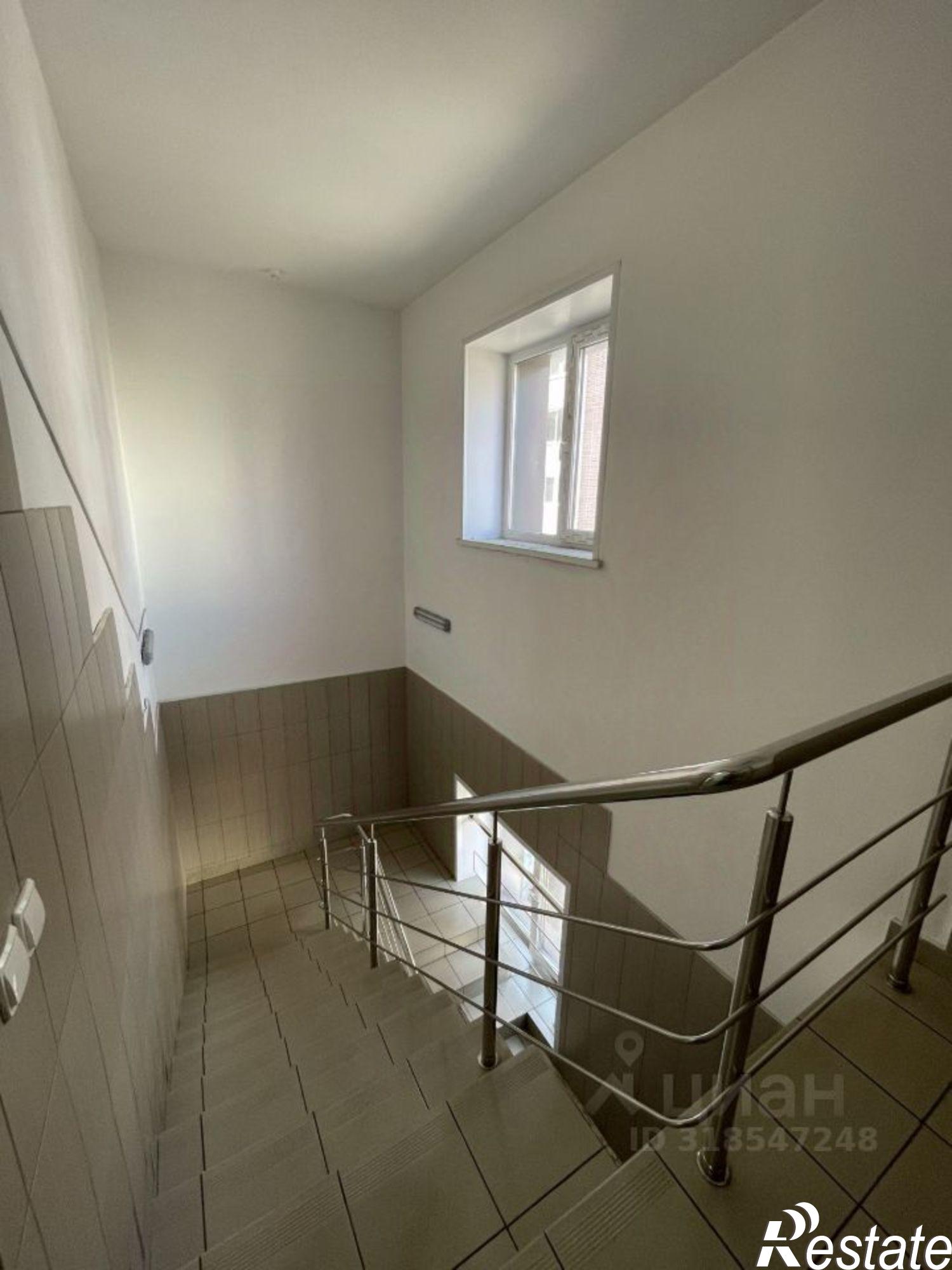 Сдать офис, помещение под офис за 54 600 рублей на проспект Октября, 40В