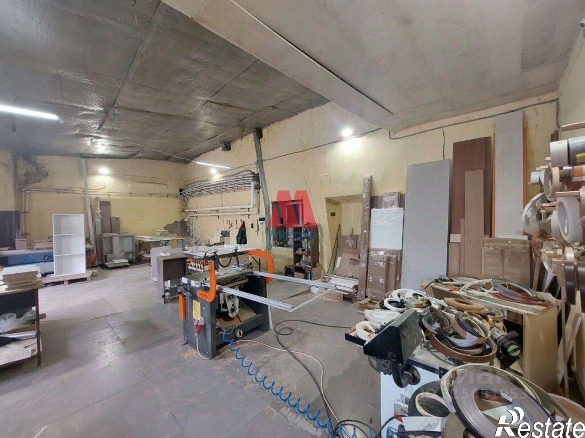 Сдать торговое помещение за 249 000 рублей на 1-я Портовая улица