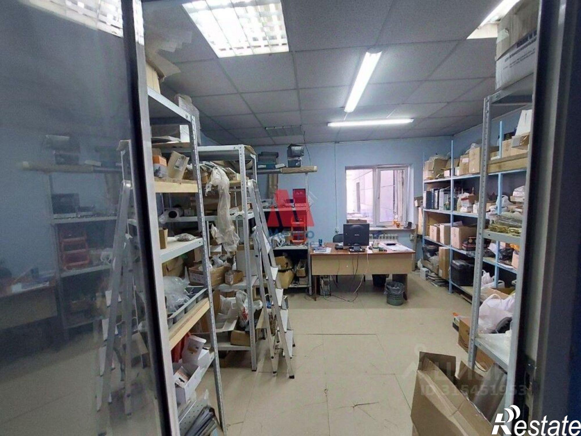 Сдать торговое помещение за 249 000 рублей на 1-я Портовая улица