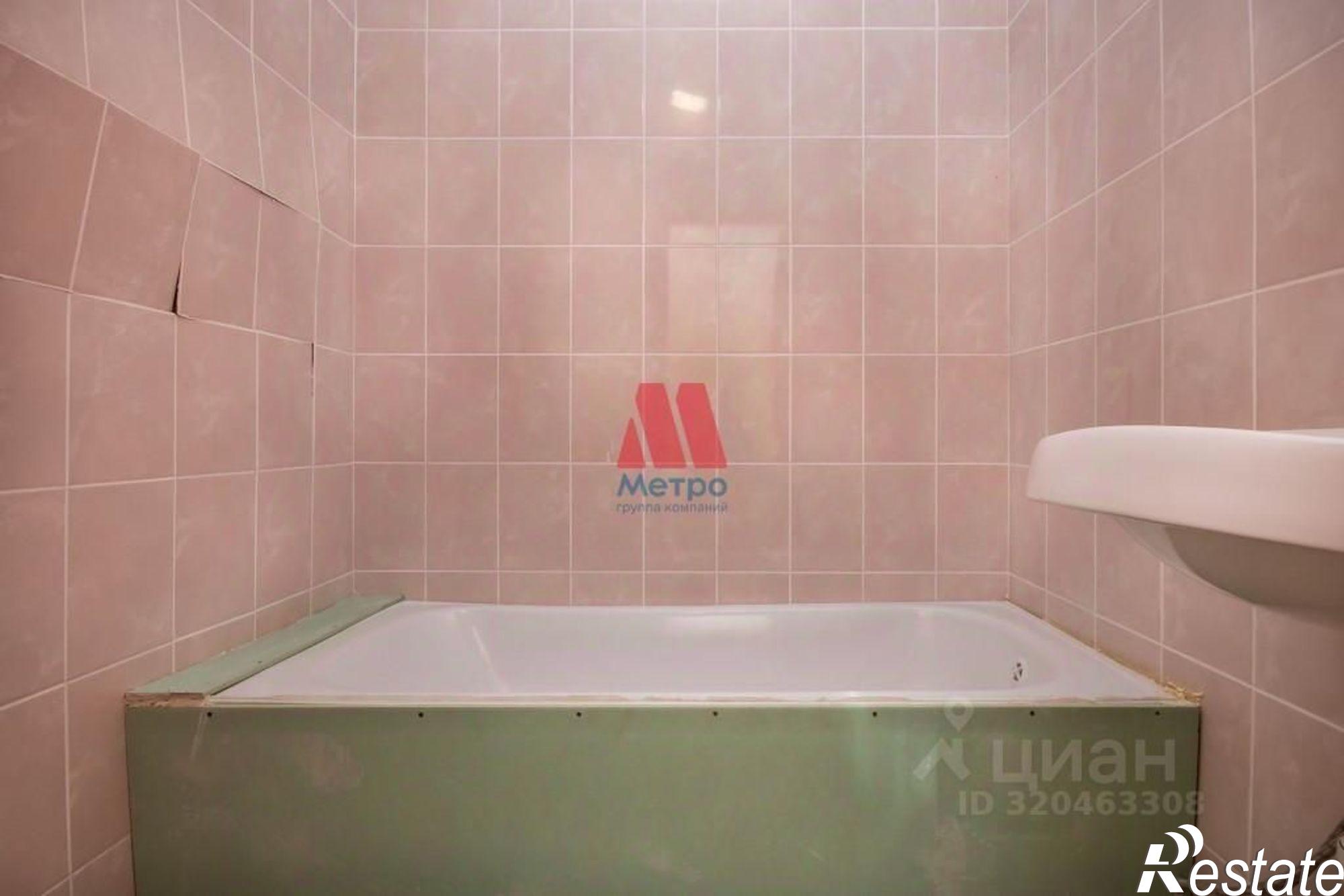 Купить помещение свободного назначения за 6 557 300 рублей на Большая Донская улица, 15