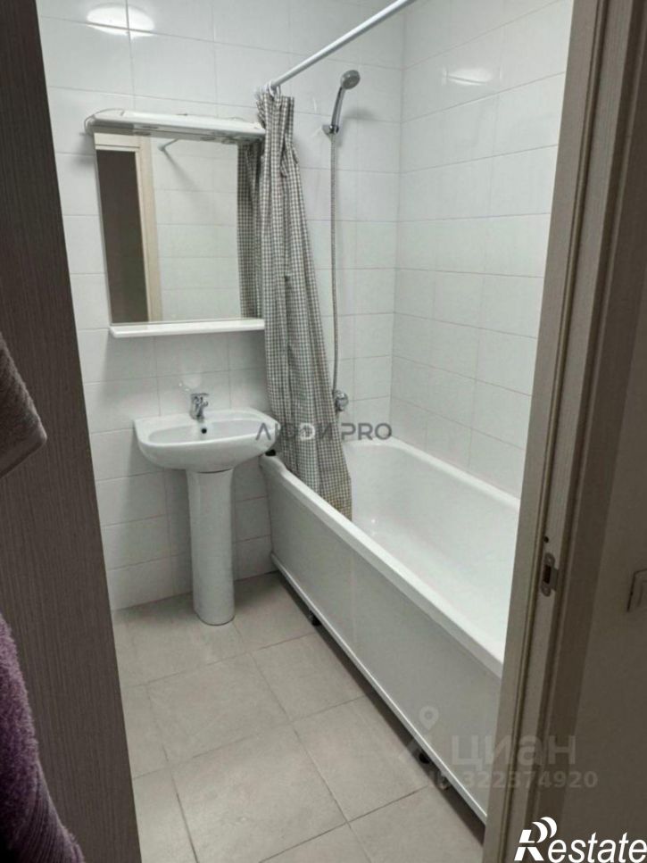 2-комн квартира улица Лескова, 40,  д. 40