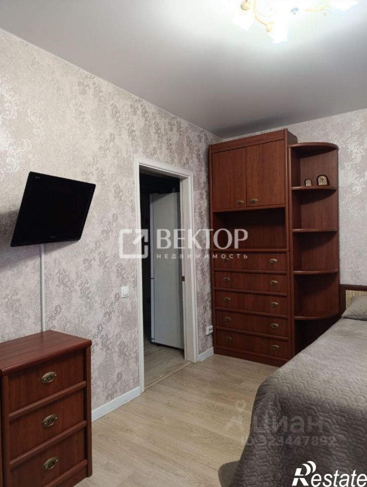 2-комн квартира проспект Октября, 60,  д. 60