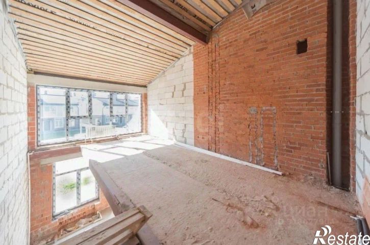 3-комн квартира улица Стопани, 8,  д. 8