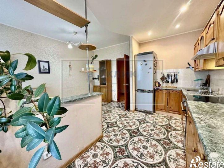 4-комн квартира улица Строителей, 3 к5,  д. 3 к5