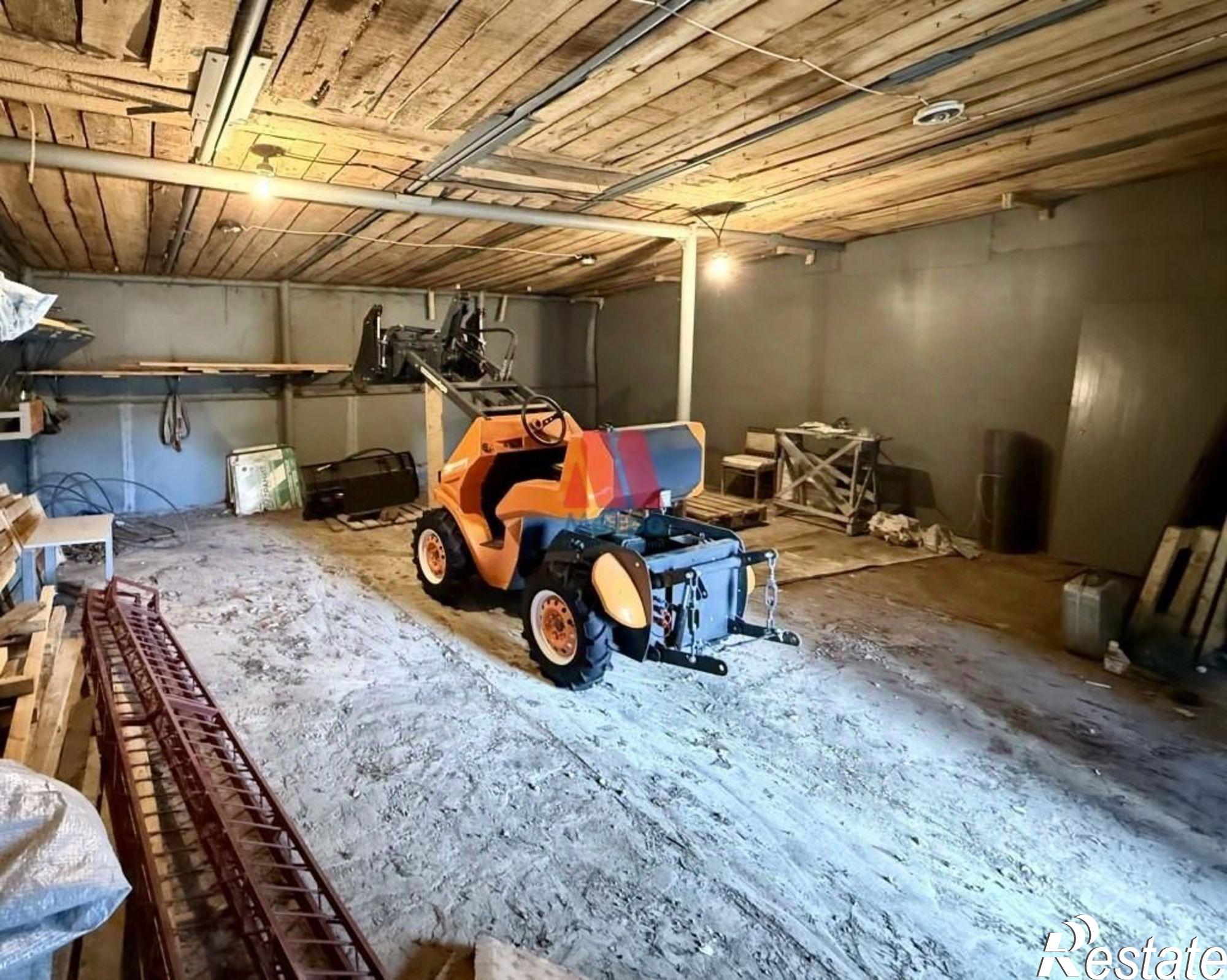 Сдать складское помещение за 50 005 рублей на пр-кт Авиаторов, 29а