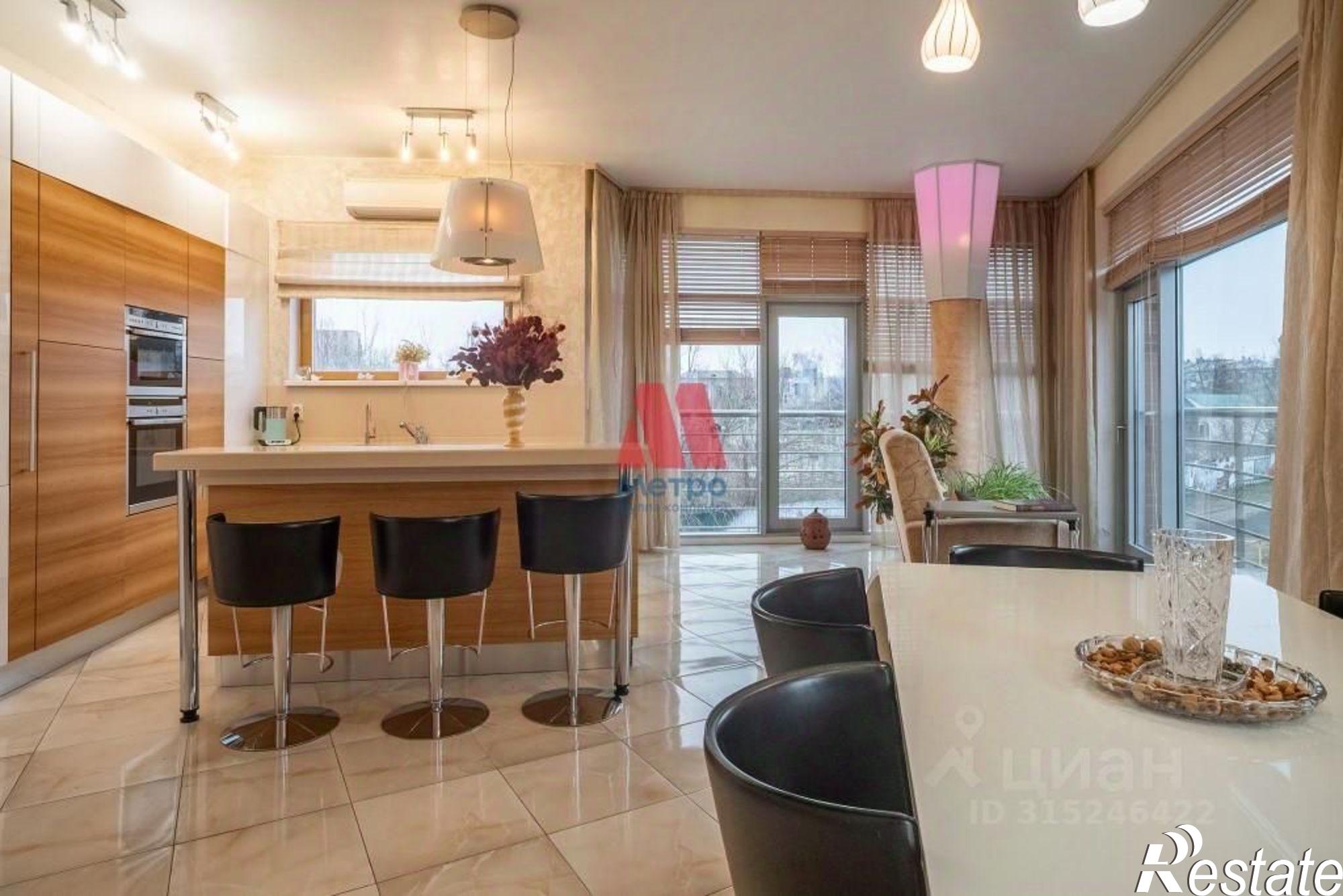 Купить квартиру за 55 500 000 рублей на Которосльная набережная, 54