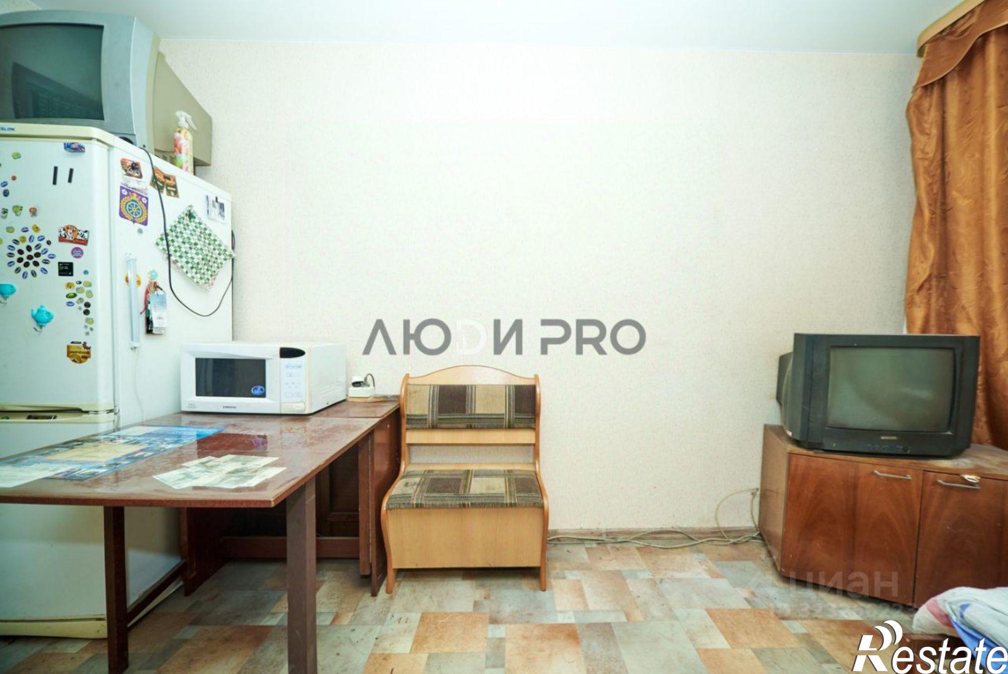 Купить комнату за 585 000 рублей на Спортивная улица, 9/23