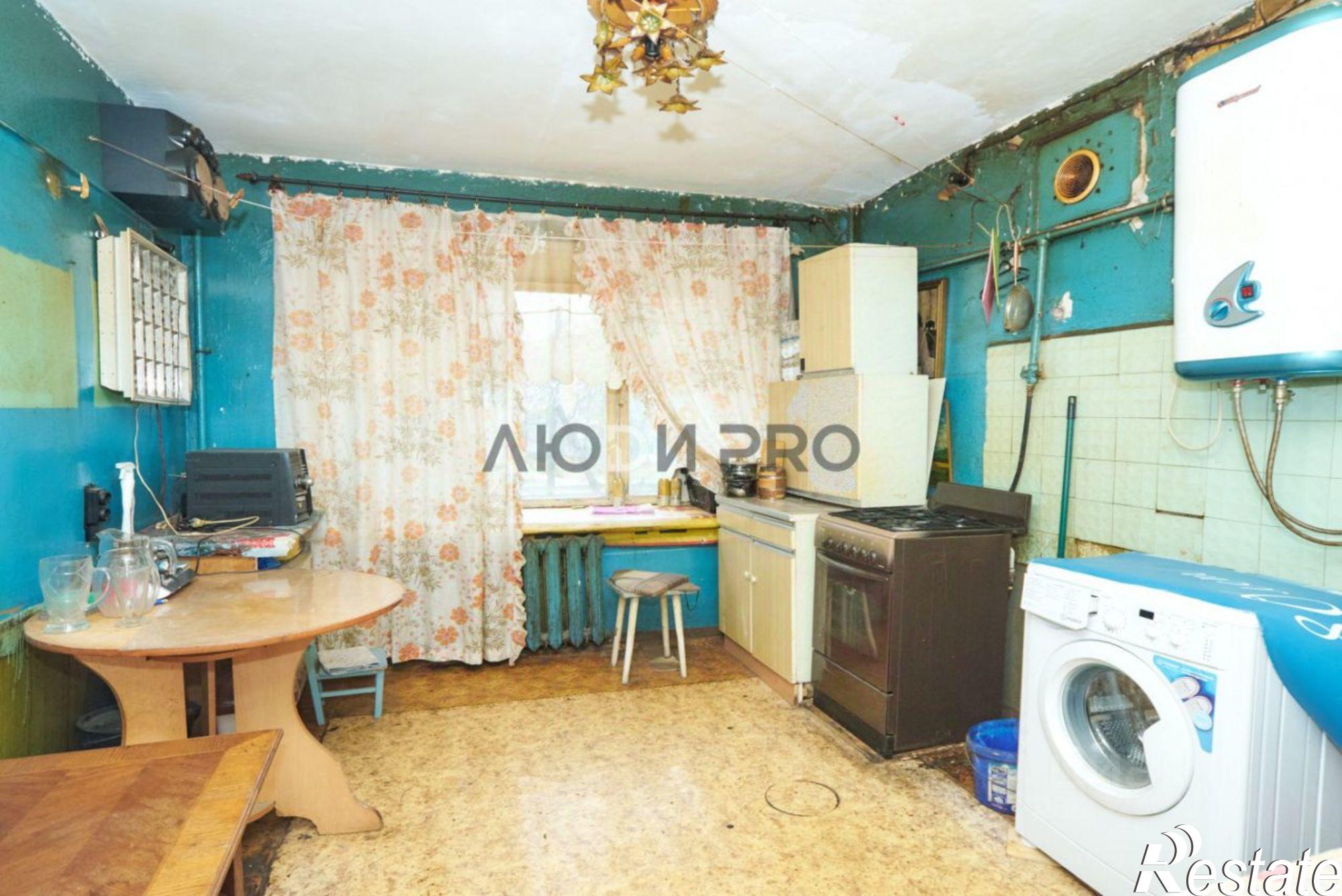 Купить комнату за 585 000 рублей на Спортивная улица, 9/23