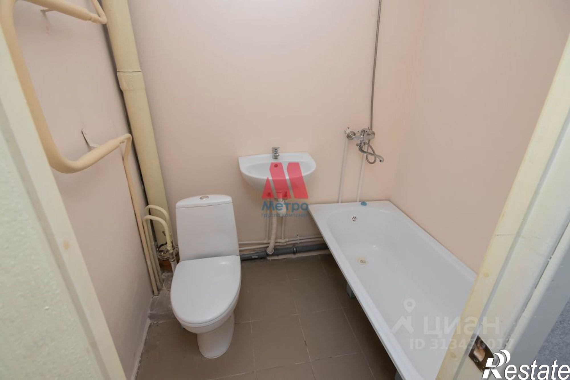 Купить квартиру за 2 595 000 рублей на ул Строителей, 5 3