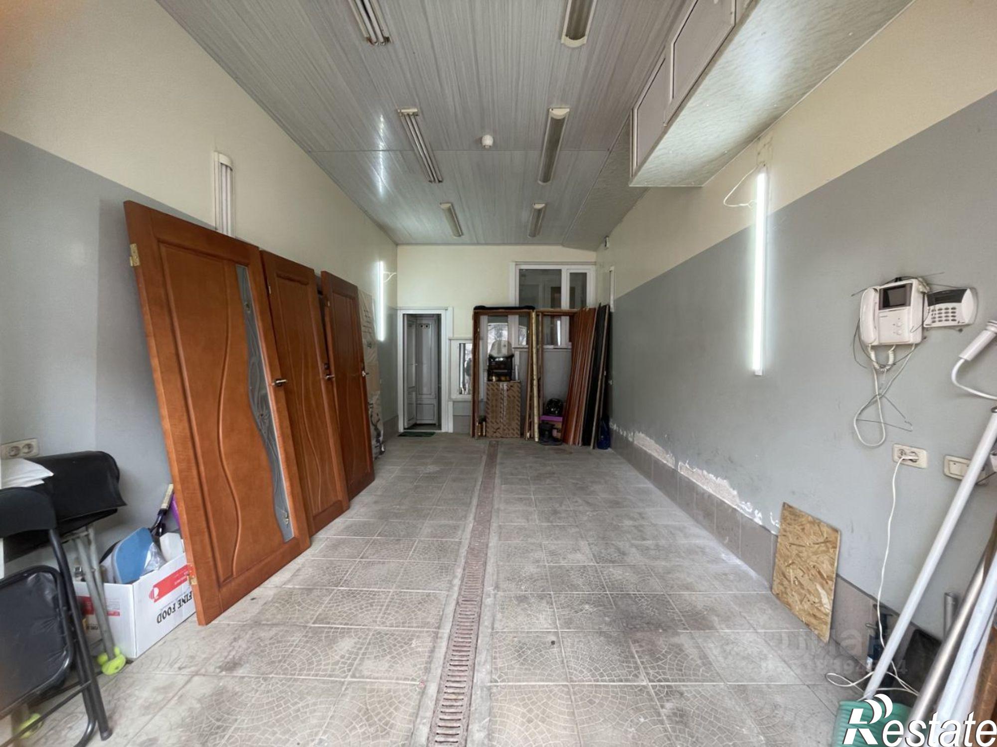 Купить квартиру за 38 700 000 рублей на улица Наумова, 64