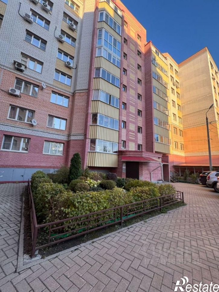 3-комн квартира пр-кт Дзержинского, 27 2,  д. 27 2,  к. 2