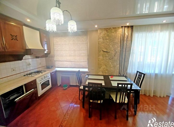 4-комн квартира ул Суркова, 7,  д. 7