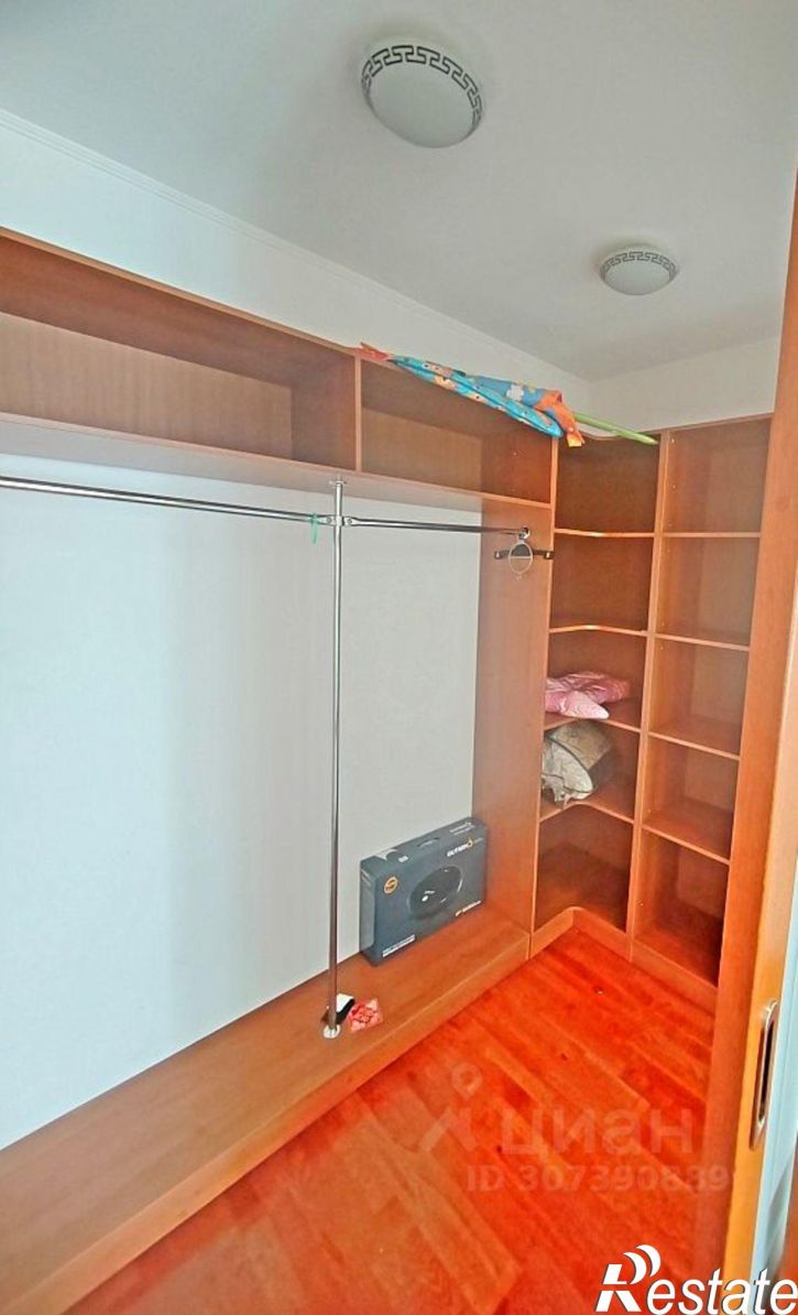 3-комн квартира ул Суркова, 7,  д. 7