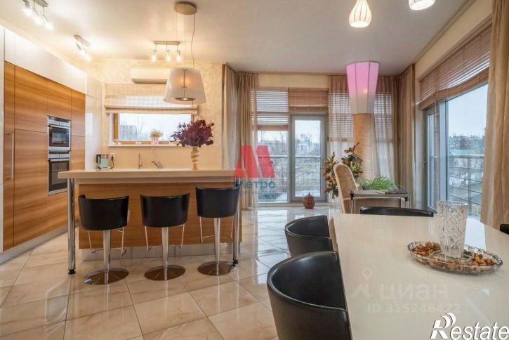 3-комн квартира Которосльная набережная, 54,  д. 54