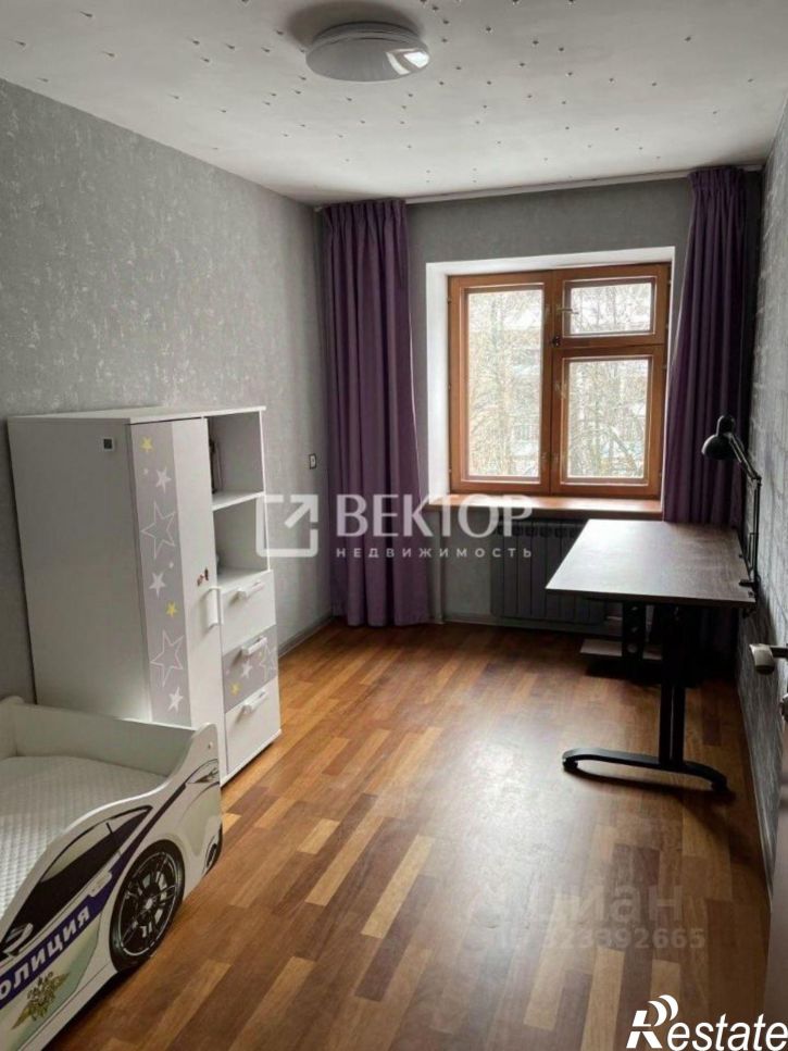 3-комн квартира ул Чкалова, 64б,  д. 64б