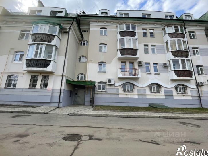 6-комн квартира улица Наумова, 64,  д. 64