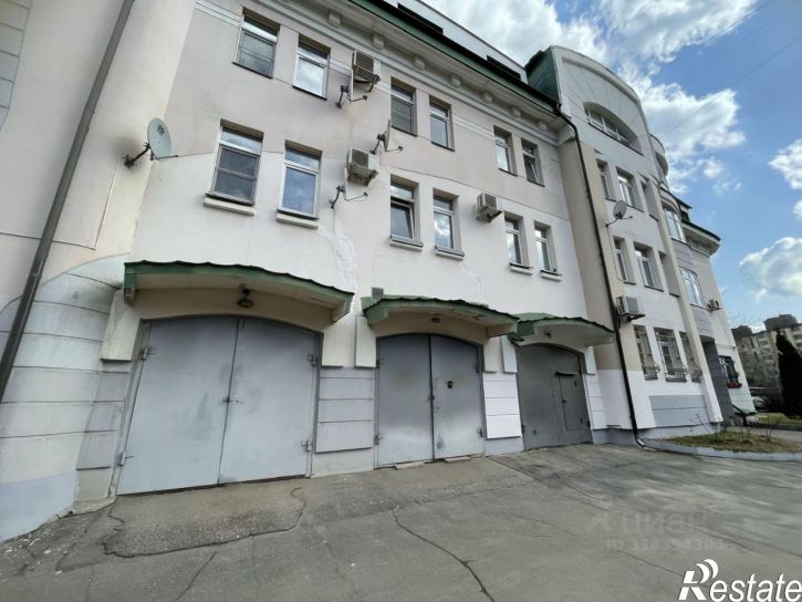 6-комн квартира улица Наумова, 64,  д. 64