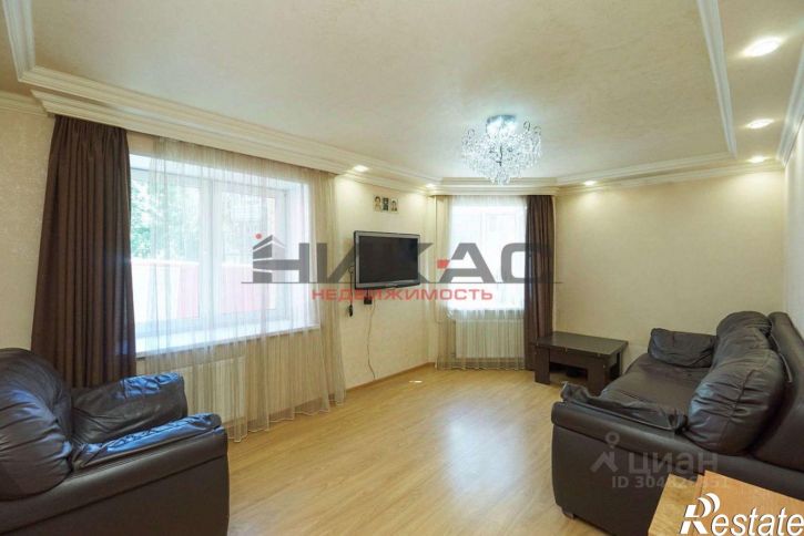 2-комн квартира улица Панина, 17 к3,  д. 17 к3