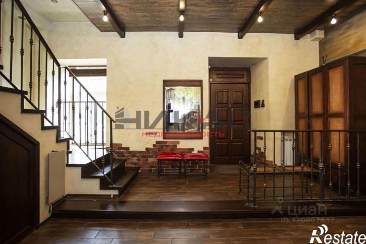 5-комн квартира Первомайский переулок, 3В,  д. 3В